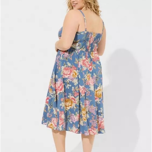 Torrid Dress Challis Sweetheart 1X Blue Floral Pockets Midi  Fit Flare Cottage - Picture 7 of 9